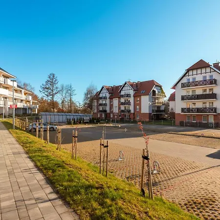 Flatbook - Baltic Garden Z Basenem I Parkingiem * Sztutowo