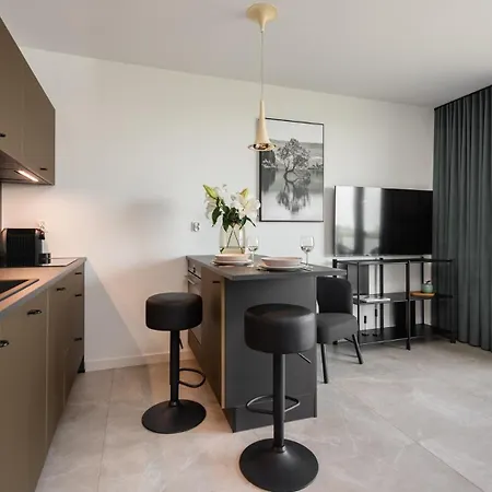 Flatbook - Baltic Garden Z Basenem I Parkingiem