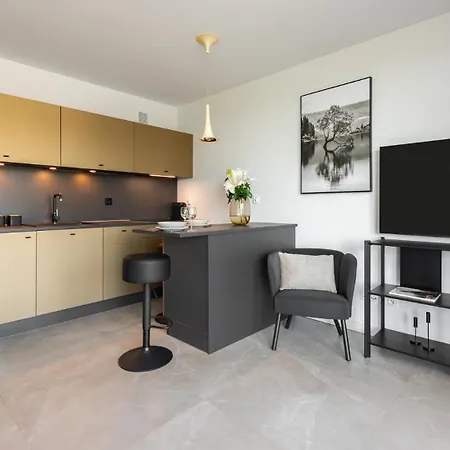 Flatbook - Baltic Garden Z Basenem I Parkingiem Sztutowo