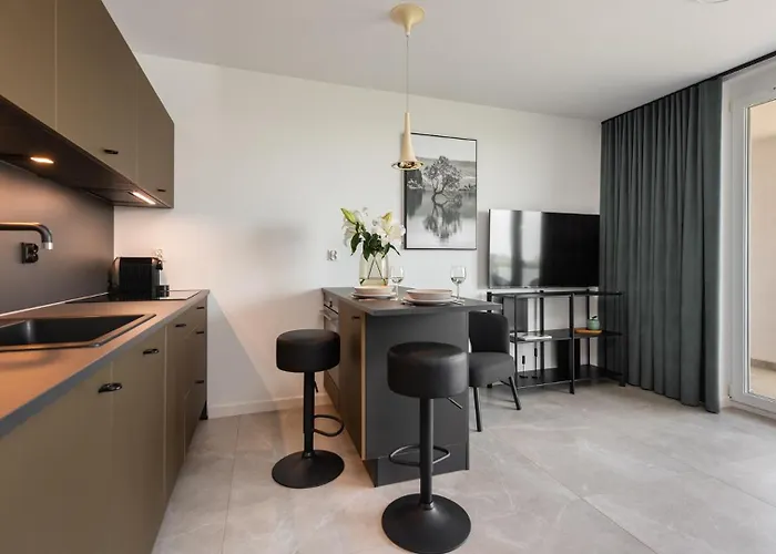 Flatbook - Baltic Garden Z Basenem I Parkingiem