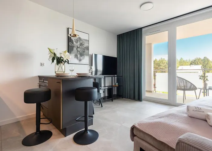 Flatbook - Baltic Garden Z Basenem I Parkingiem Sztutowo